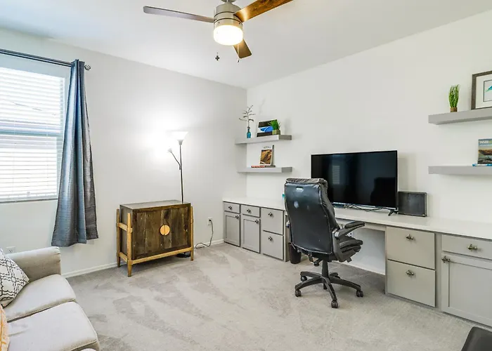 Holiday home Extended-stay Escape W/ Office & Ev Charger Tucson