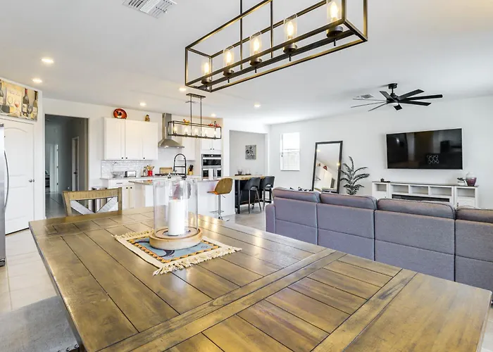 Extended-stay Escape W/ Office & Ev Charger * Tucson